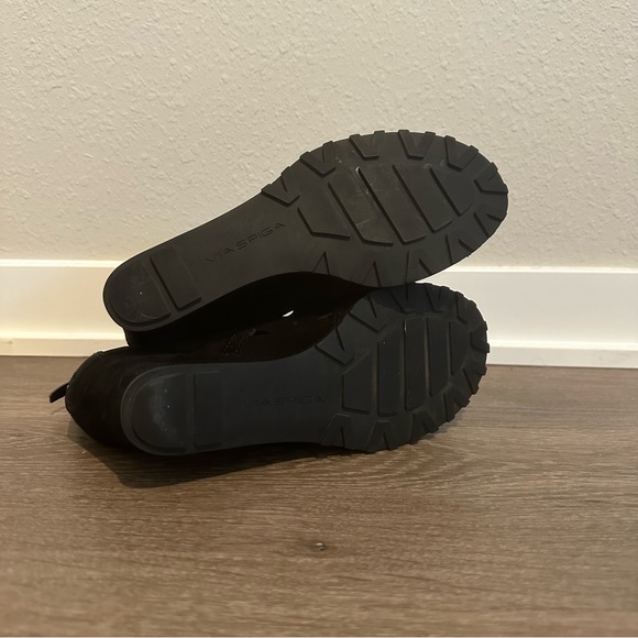 Via Spiga V-Latanya Black Suede Wedge Sandals - 8.5 - Picture 5 of 6